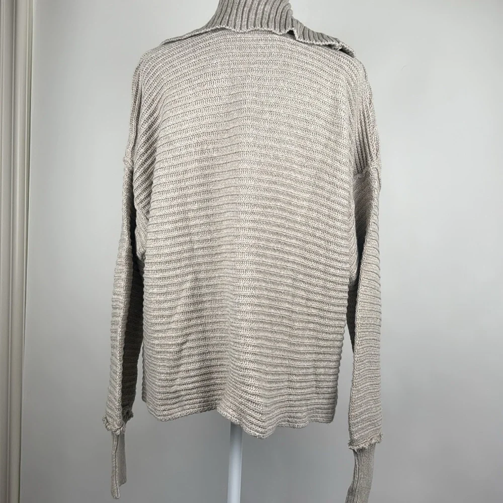 Free People Marlie Pullover Sweater in Pebble Size Small